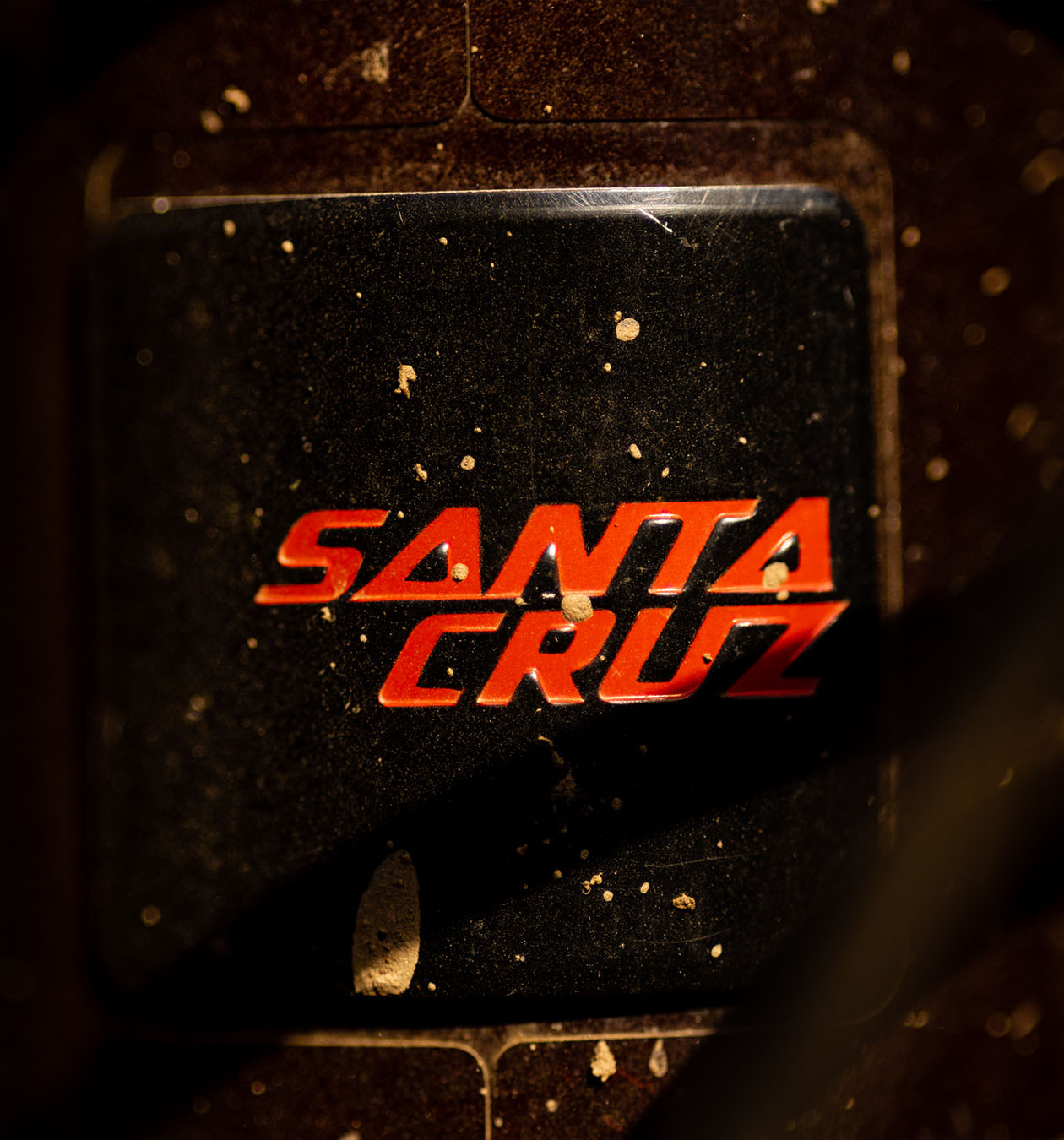 Santa cruz bicycles outlet logo